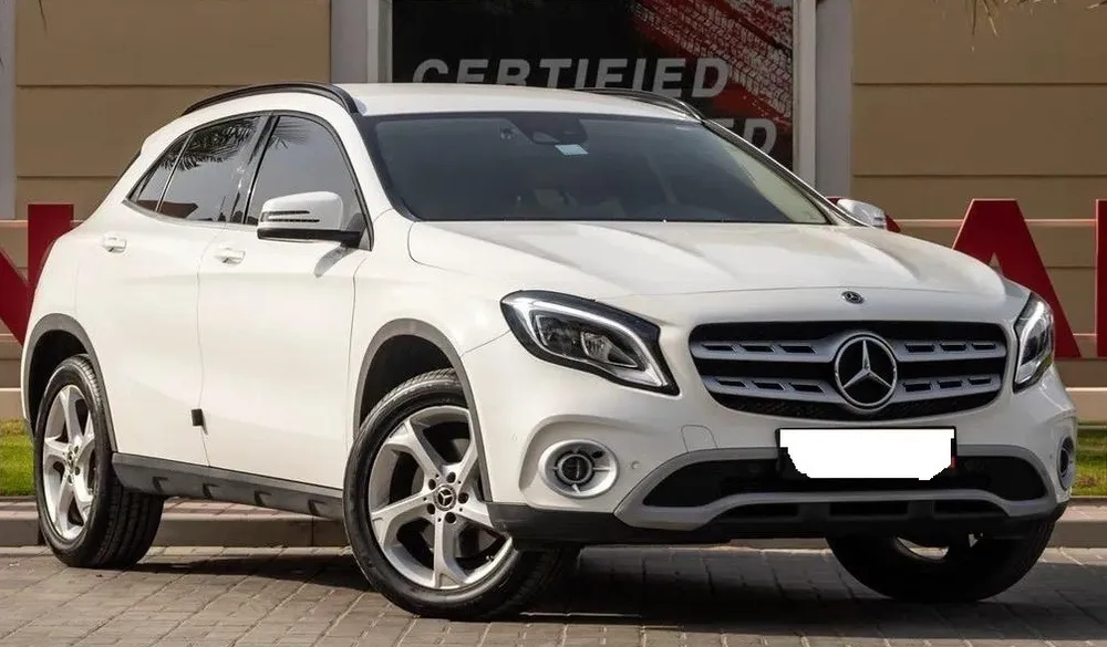 Mercedes-Benz GLA 2018 — YallaMotor