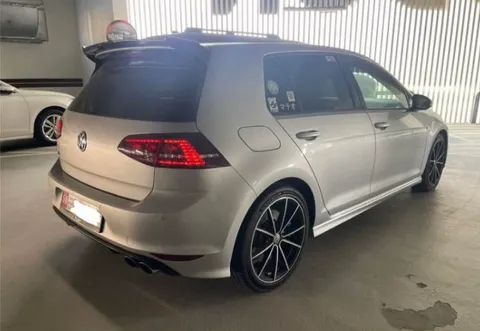 Volkswagen Golf R 2016 — YallaMotor