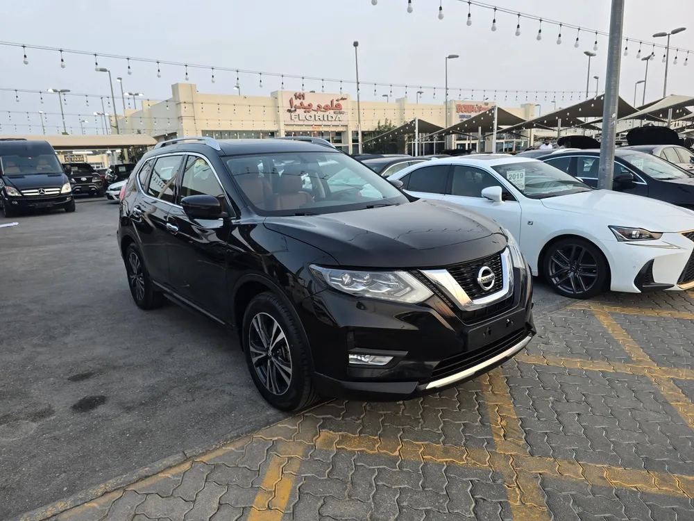 Nissan X Trail 2020 — YallaMotor
