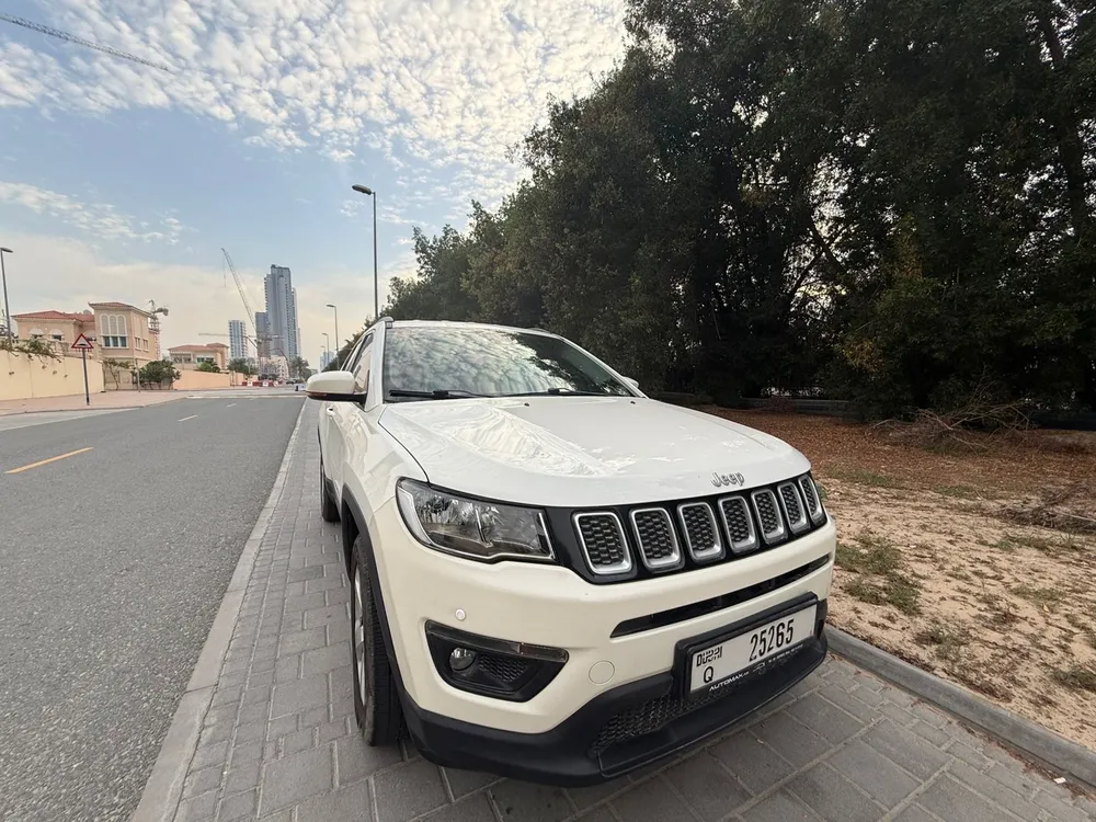 Jeep Compass 2019 — YallaMotor