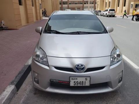 Toyota Prius 2010 — YallaMotor