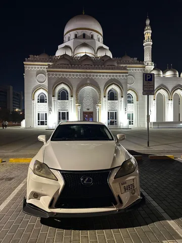 Lexus IS 250 2010 — YallaMotor