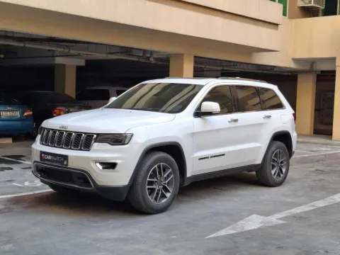 Jeep Grand Cherokee 2020 — YallaMotor