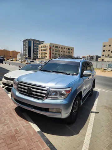 Toyota Land Cruiser 2011 — YallaMotor