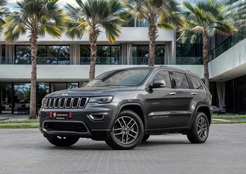 Jeep Grand Cherokee 2020 — YallaMotor